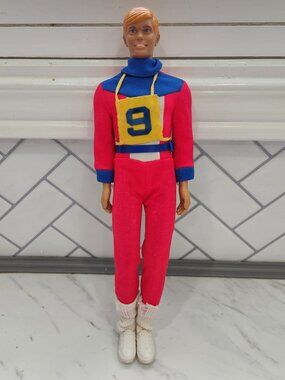 Vintage 1975 Gold Medal Ken Skier #7261 Mattel 1968 Taiwan Collector Doll